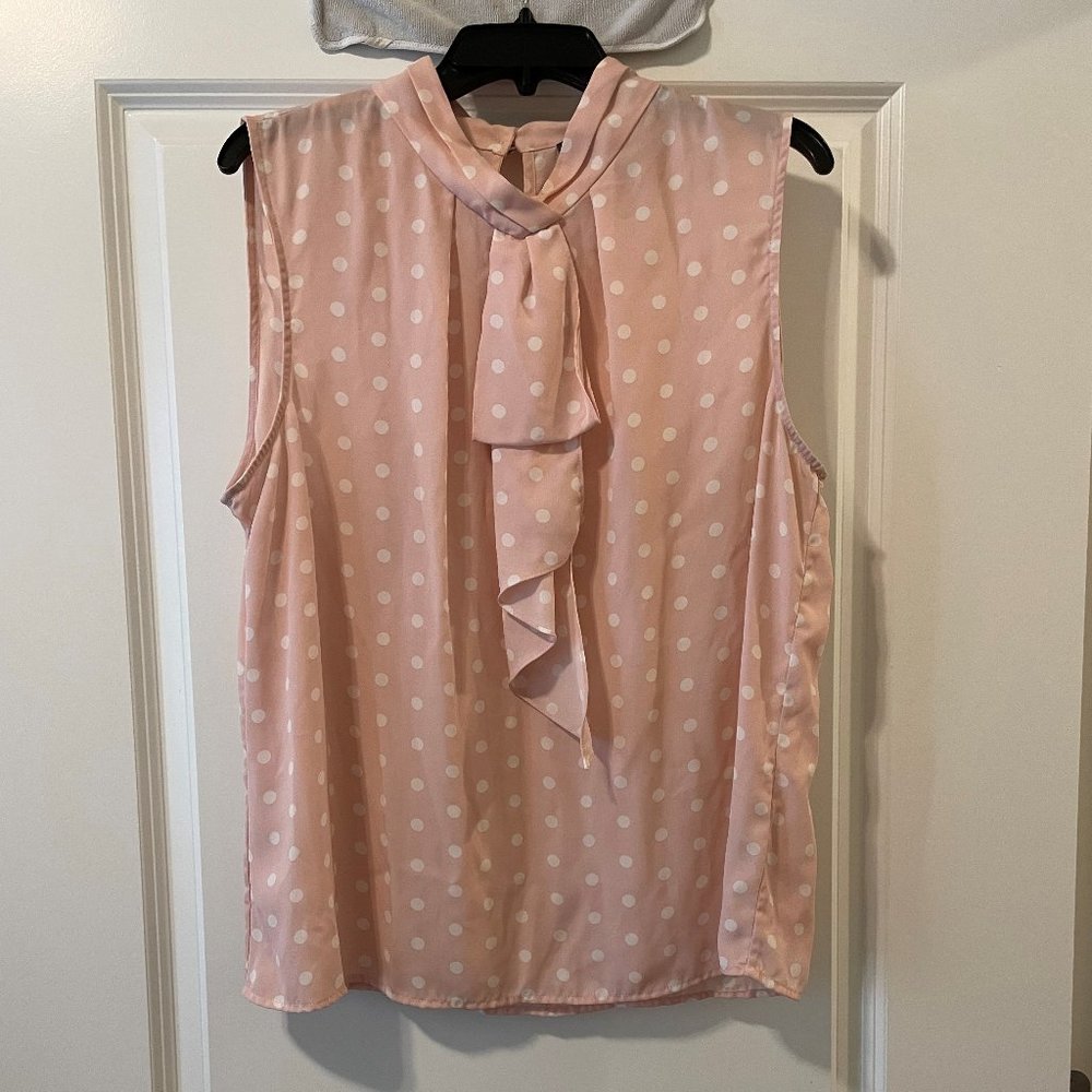 Vince Camuto Light Pink Polka Dot Chiffon Sleeveless Blouse (Size XL)